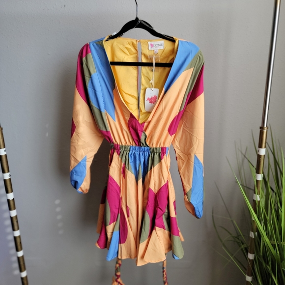 Flirty Dress - Picture 3 of 6